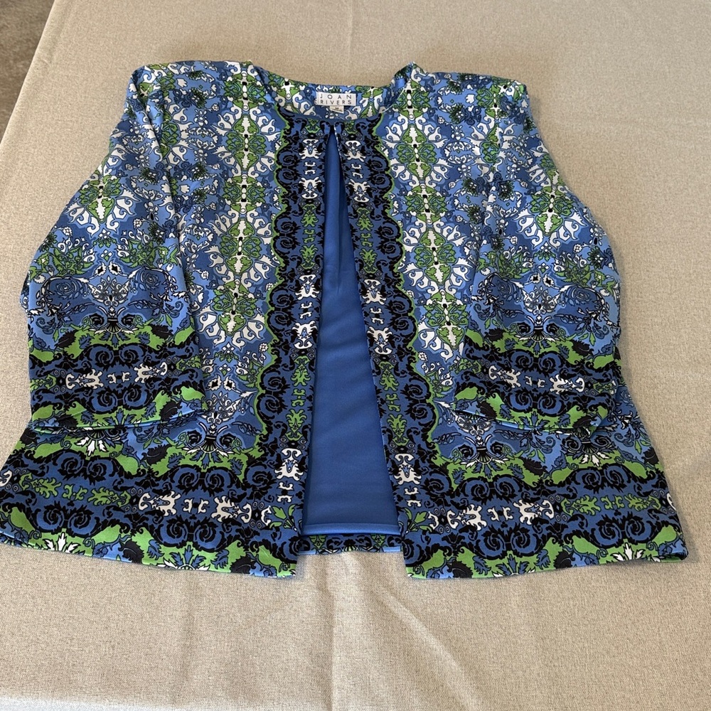 Joan Rivers Vintage Scroll Jersey Knit Blue and Green Floral Jacket SZM. - Picture 14 of 14